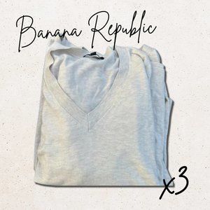 STILL AVAILABLE! 3 NEVER WORN Banana Republic Soft Yarn V-necks in oatmeal! NWoT